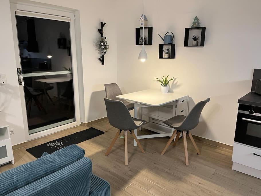 Neu Sanierte Wohnung Fuer 2-4 P Эшвеге Экстерьер фото