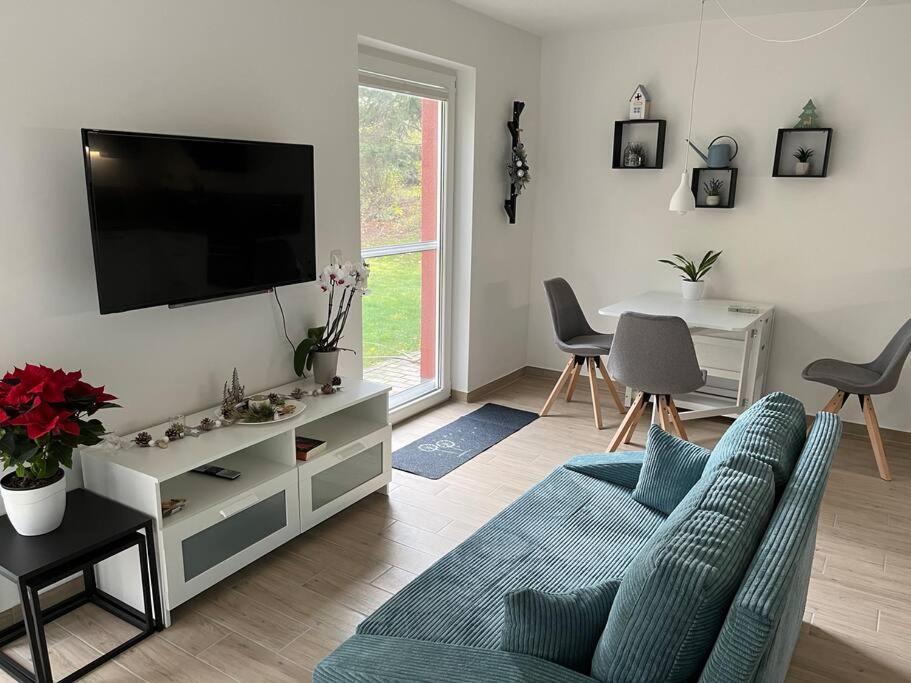 Neu Sanierte Wohnung Fuer 2-4 P Эшвеге Экстерьер фото