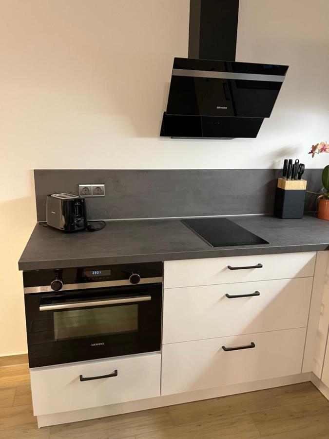 Neu Sanierte Wohnung Fuer 2-4 P Эшвеге Экстерьер фото