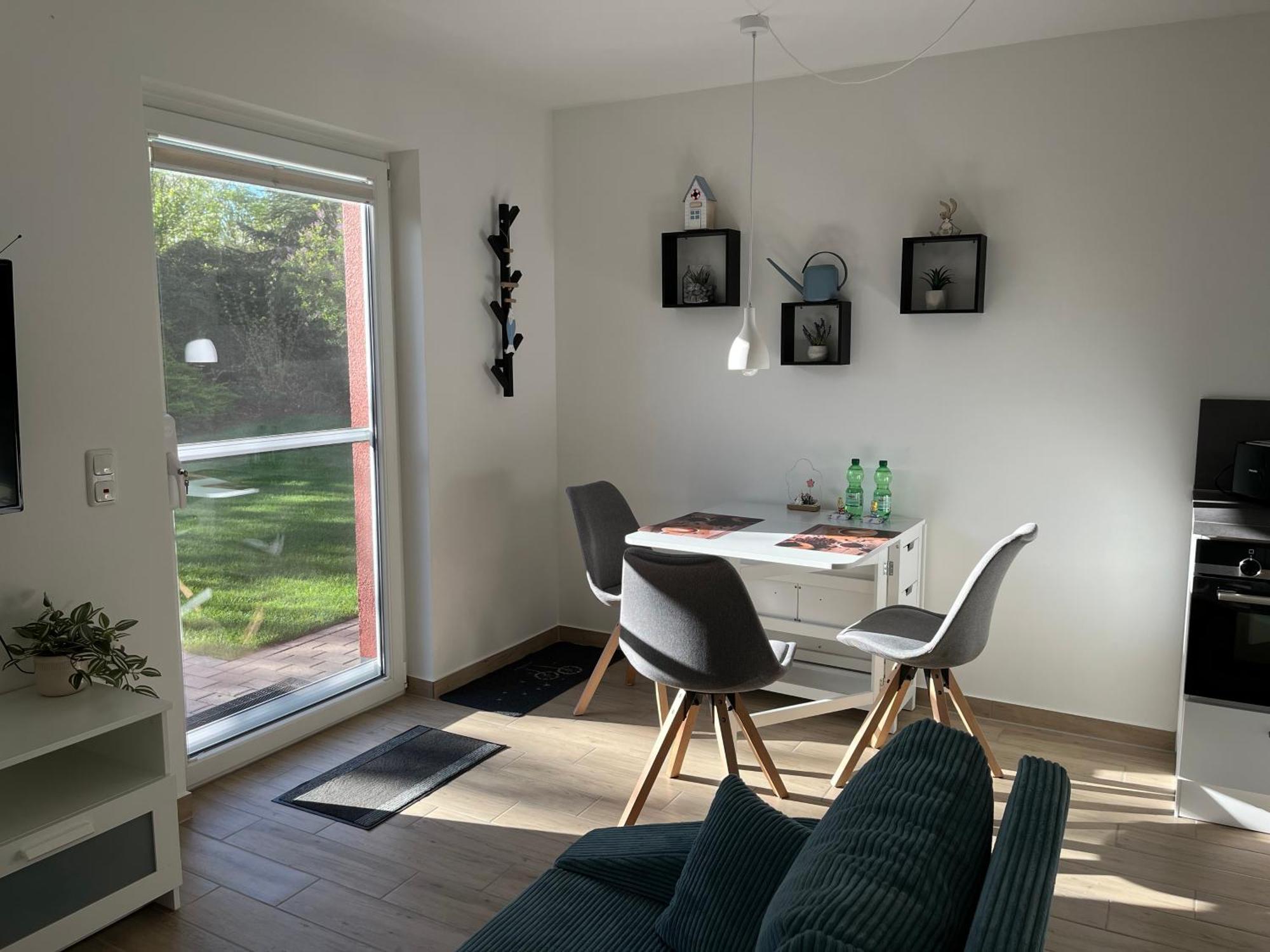 Neu Sanierte Wohnung Fuer 2-4 P Эшвеге Экстерьер фото